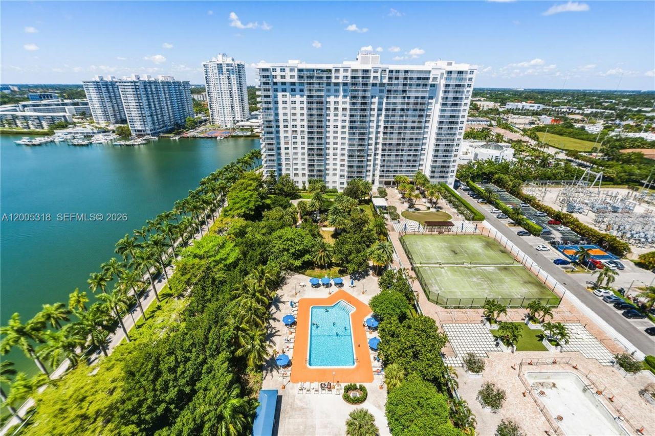 2851 NE 183rd St, Unit 2012E, Aventura, FL 33160 Photo