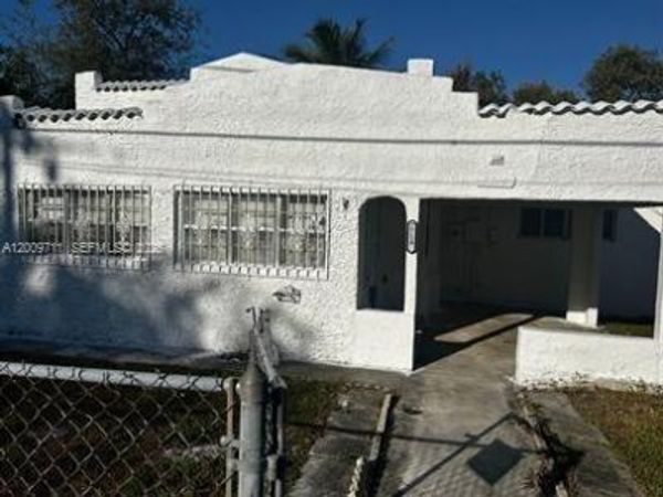 7714 NW 5th Ave, Unit EFF, Miami, FL 33150