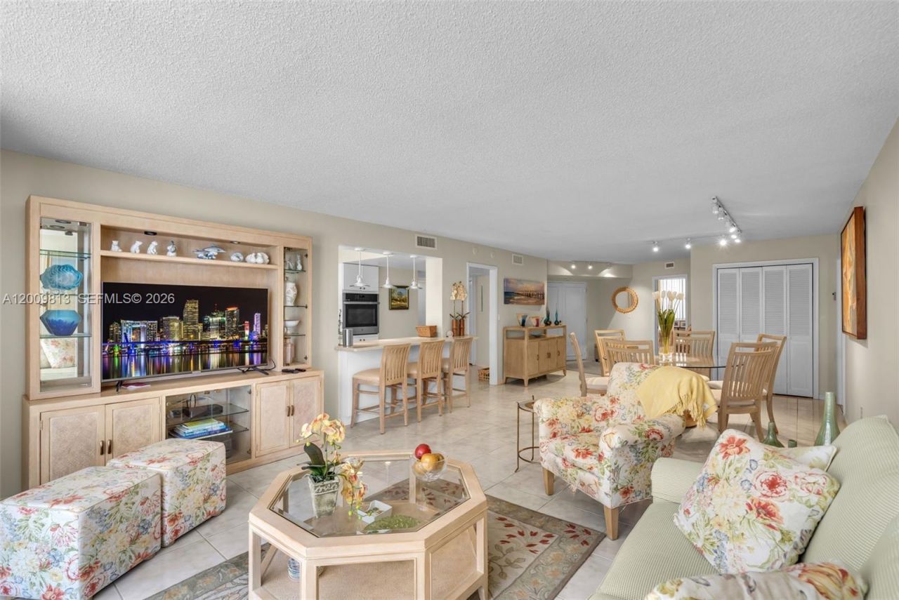 600 Grapetree Dr , Unit 4DS, Key Biscayne, FL 33149 Photo