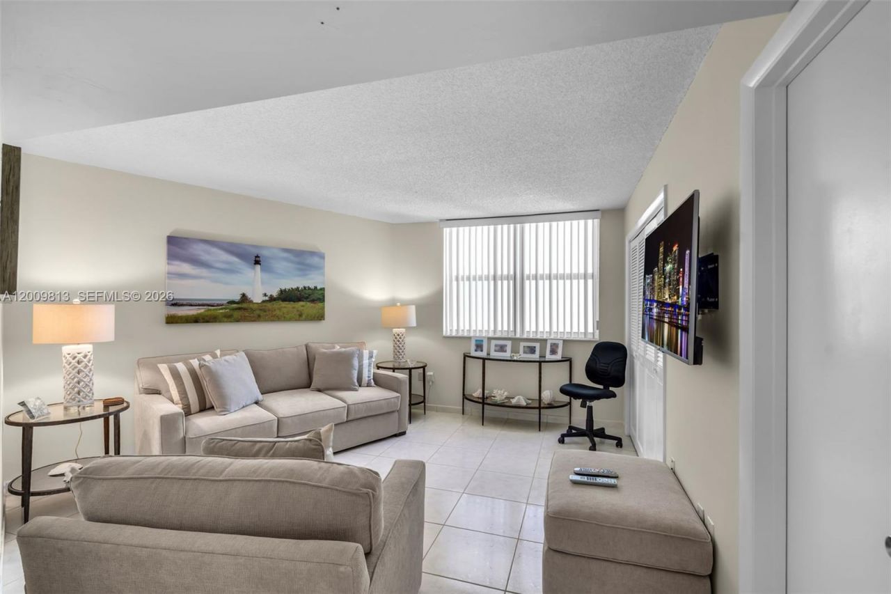 600 Grapetree Dr , Unit 4DS, Key Biscayne, FL 33149 Photo