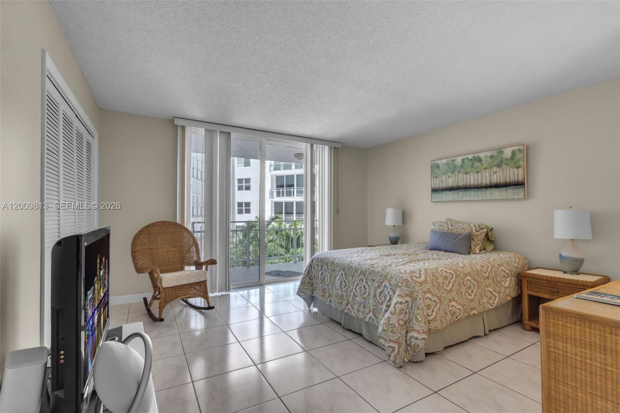 600 Grapetree Dr , Unit 4DS, Key Biscayne, FL 33149 Photo