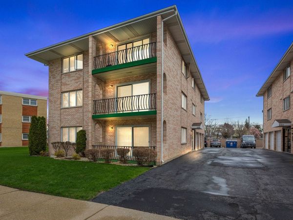 5359 Edison Avenue , Unit 2N, Oak Lawn, IL 60453