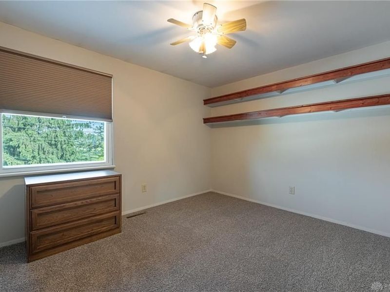 7648 Harshmanville Road, Huber Heights, OH 45424 Photo 17