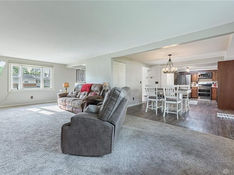 7648 Harshmanville Road, Huber Heights, OH 45424 Photo 4