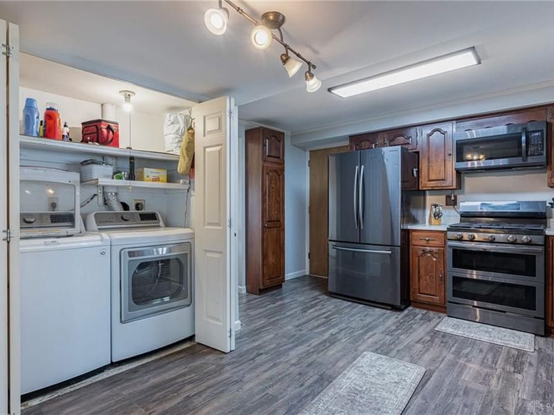 7648 Harshmanville Road, Huber Heights, OH 45424 Photo 9