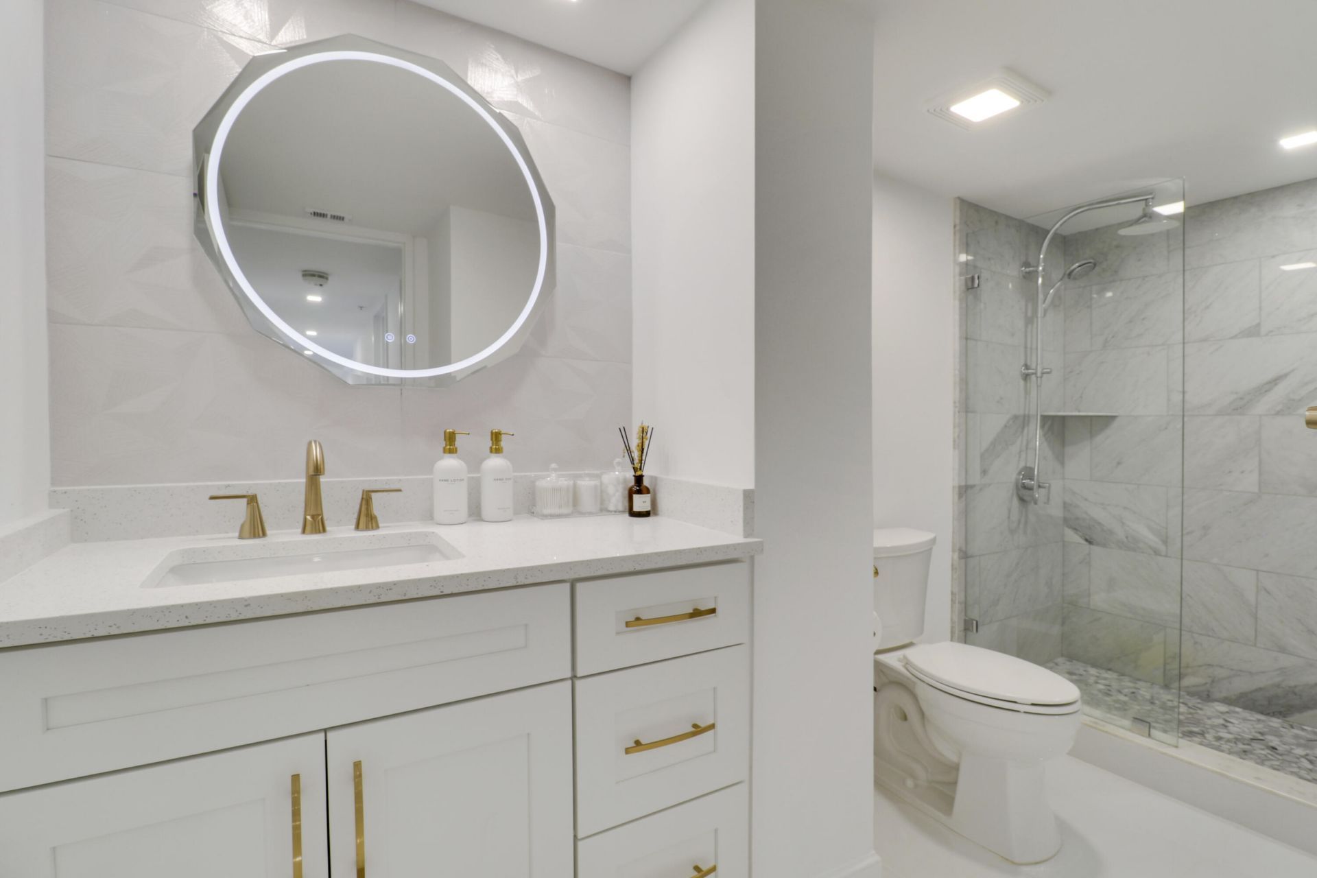 5280 N Ocean Drive, Riviera Beach, FL 33404 Photo