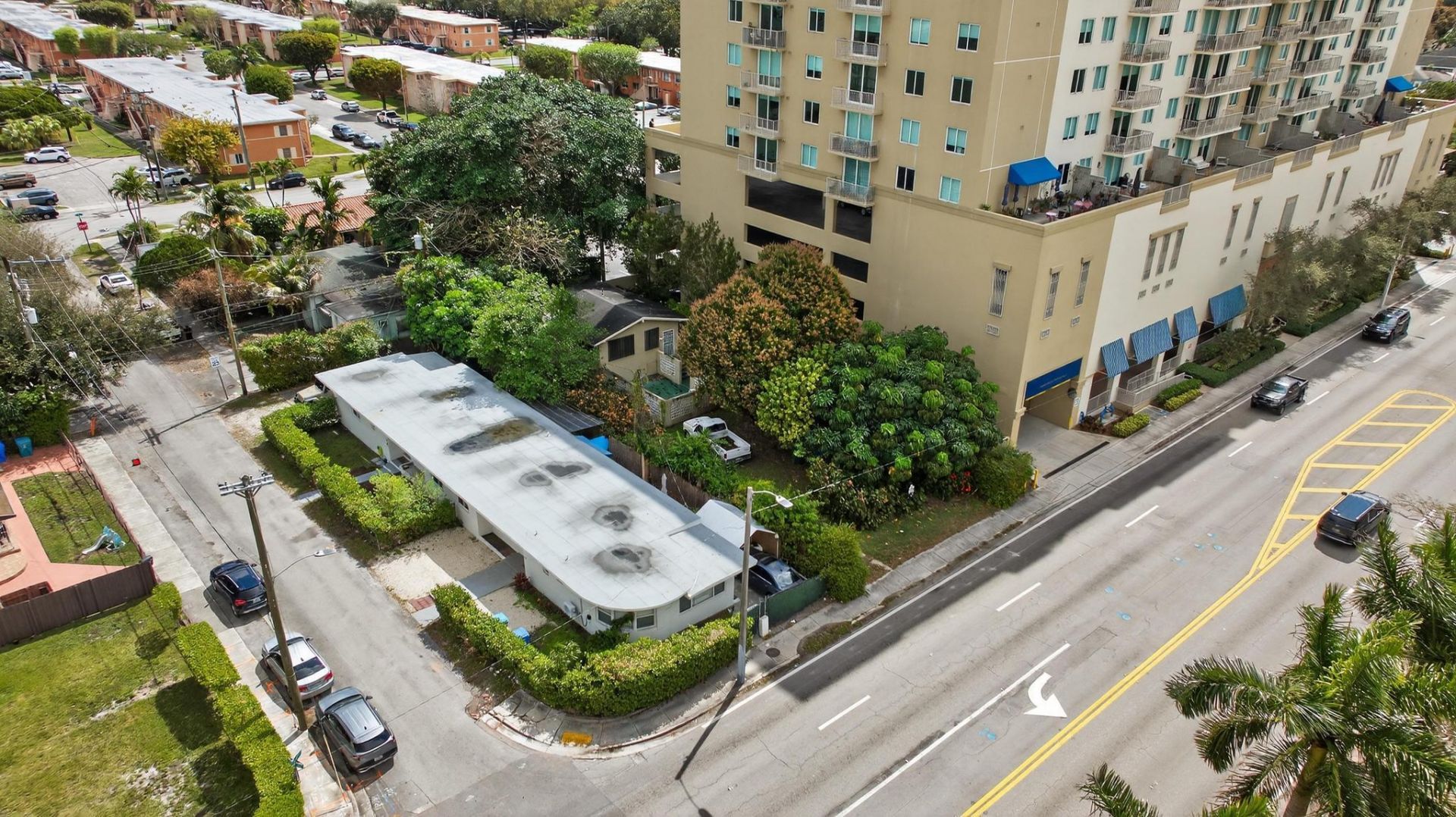 975 SW 37th Avenue, Miami, FL 33135 Photo