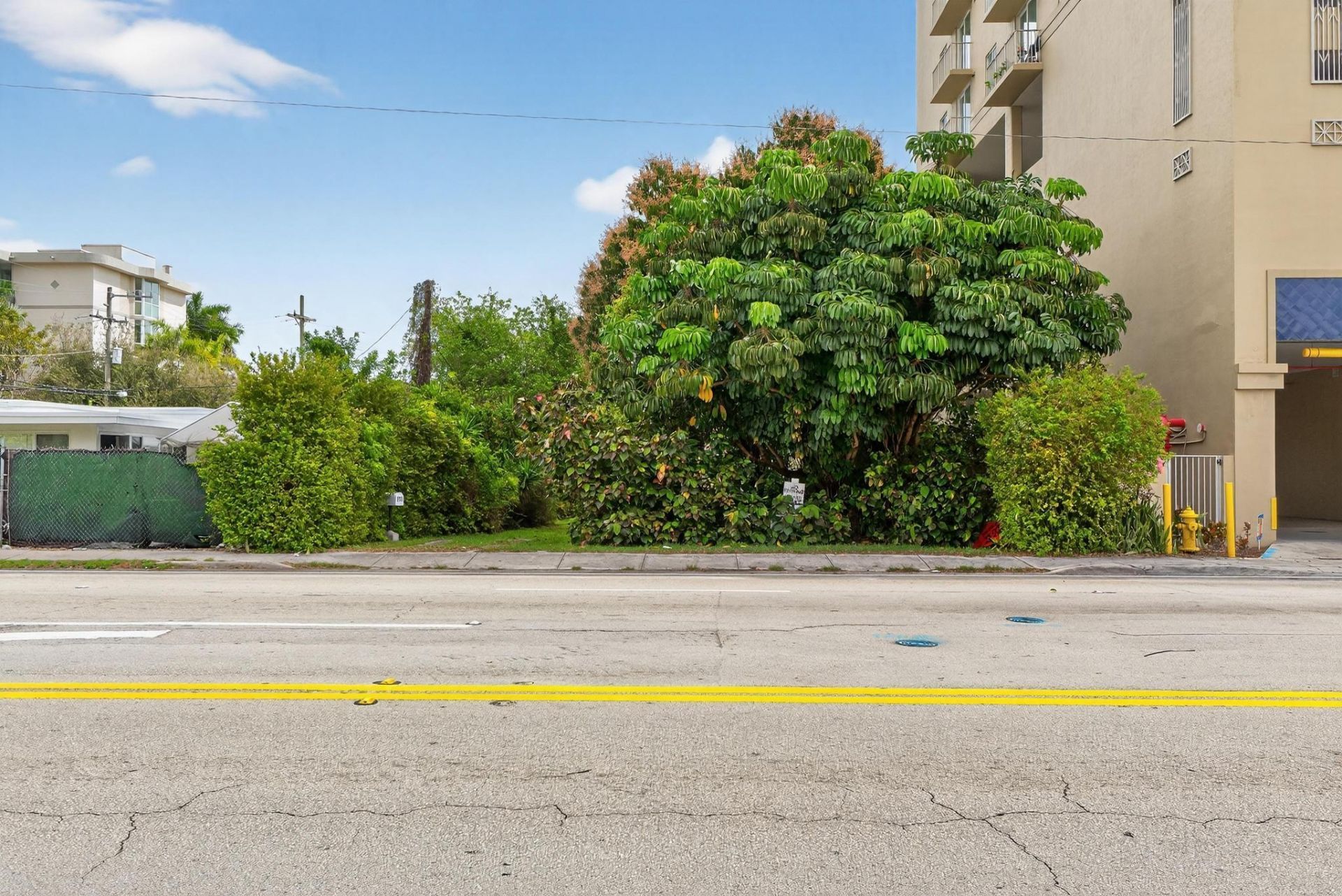 975 SW 37th Avenue, Miami, FL 33135 Photo
