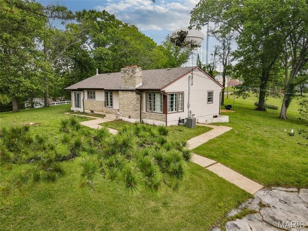 145 Well Drive , Herculaneum, MO 63048