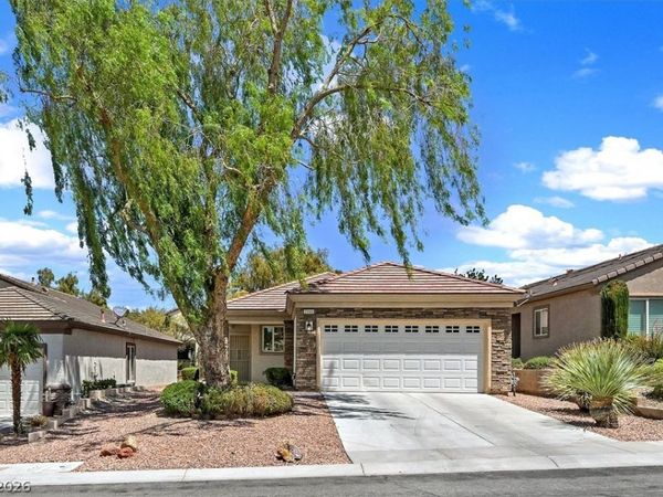 2560 Corvus Street , Henderson, NV 89044