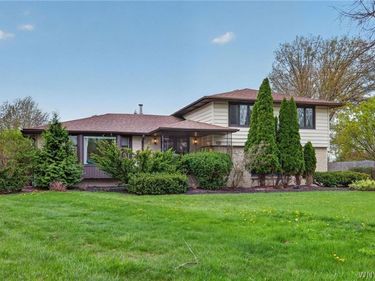 306 Hunters Lane, Buffalo, NY 14221