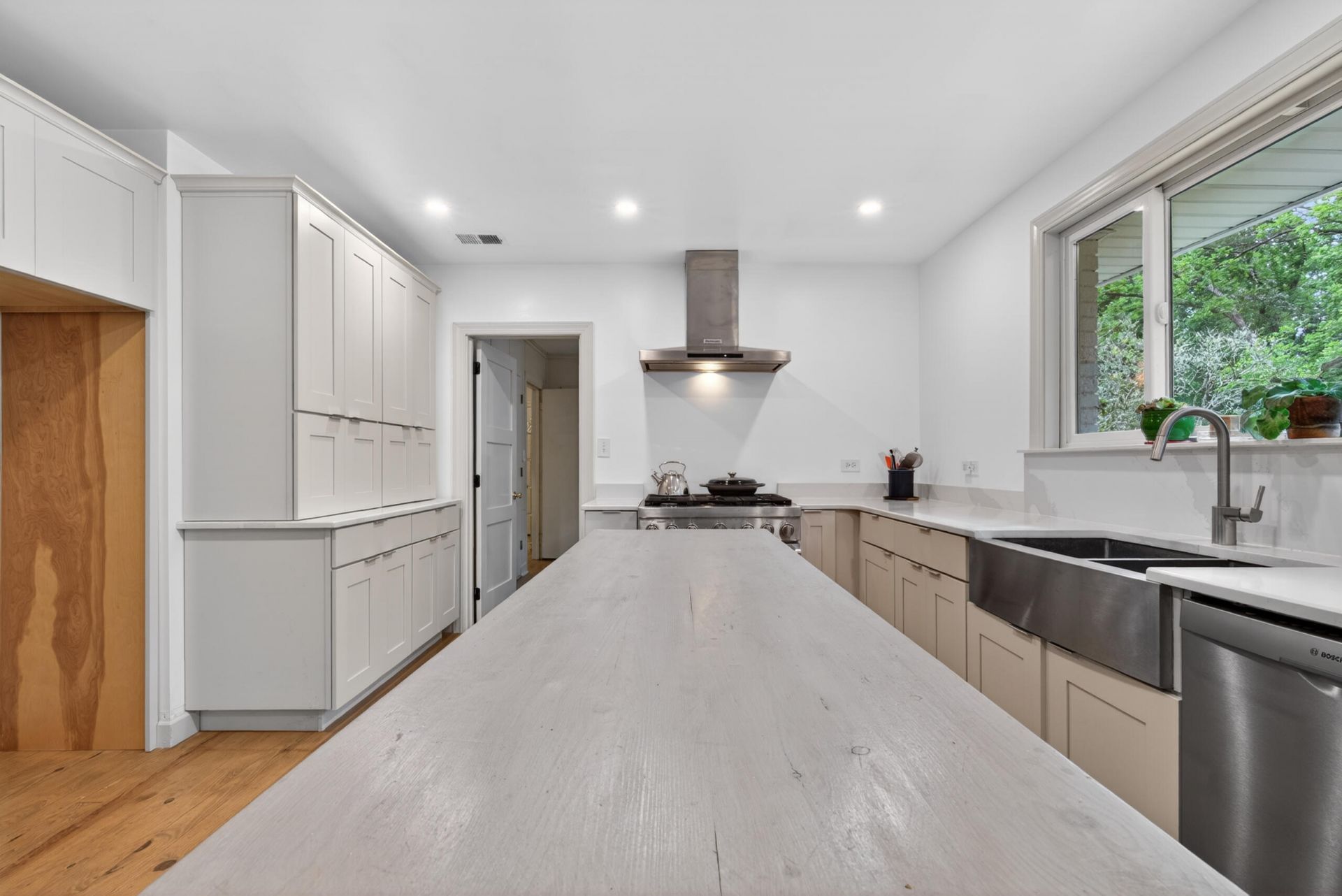 315 Golf Road Photo 12