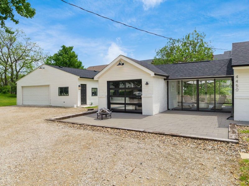 4450 E Johnstown Road , Columbus, OH 43230 Photo 4