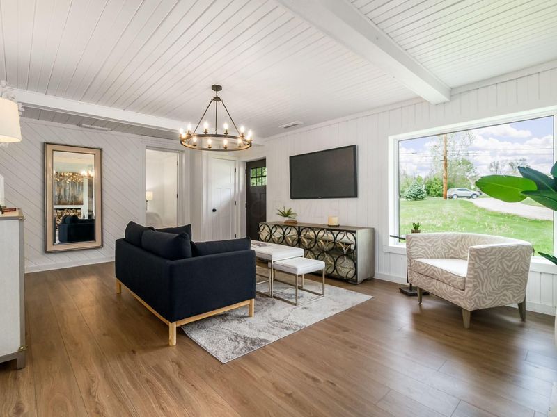 4450 E Johnstown Road , Columbus, OH 43230 Photo 9