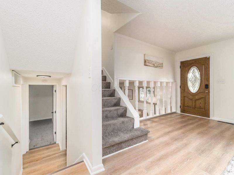 2742 Denmark Road, Columbus, OH 43232 Photo 18