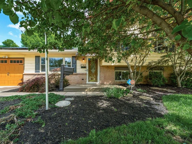 2742 Denmark Road, Columbus, OH 43232 Photo 2