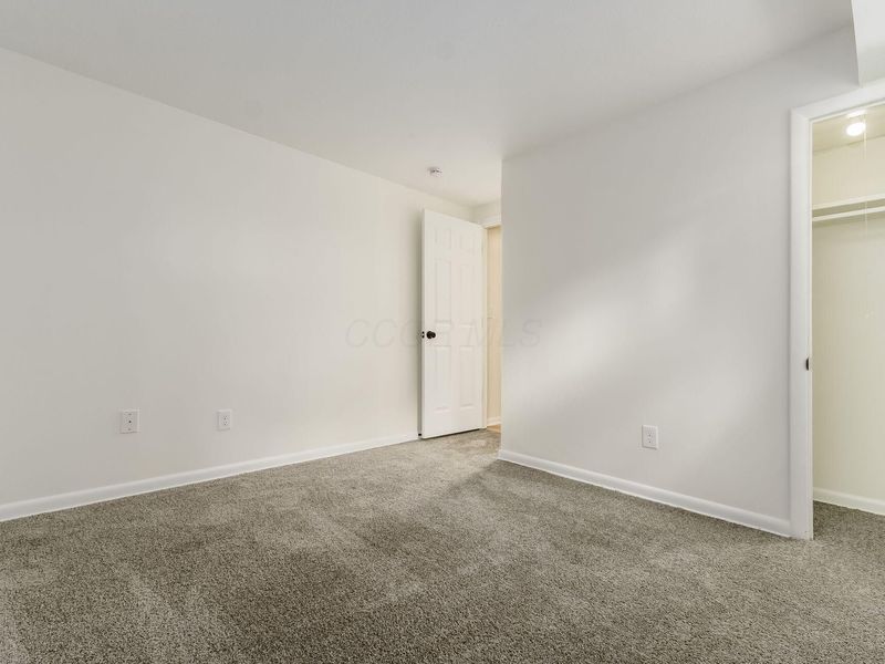 2742 Denmark Road, Columbus, OH 43232 Photo 24