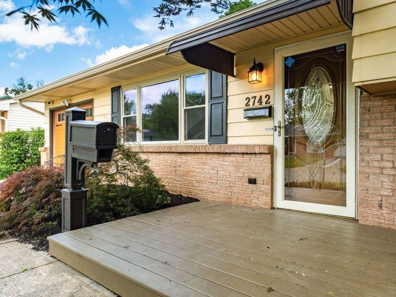2742 Denmark Road, Columbus, OH 43232 Photo 3