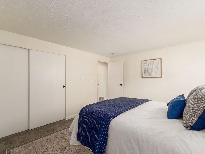 2742 Denmark Road, Columbus, OH 43232 Photo 32