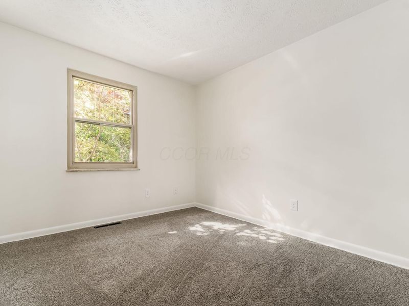 2742 Denmark Road, Columbus, OH 43232 Photo 33