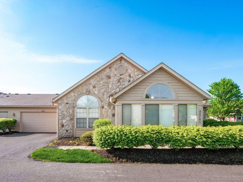 8891 Linksway Drive , Powell, OH 43065 Photo 1