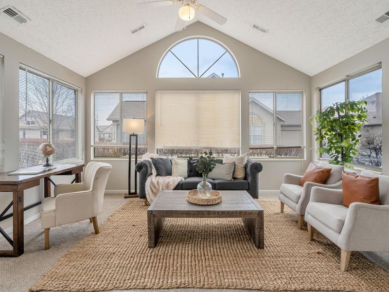 8891 Linksway Drive , Powell, OH 43065 Photo 11