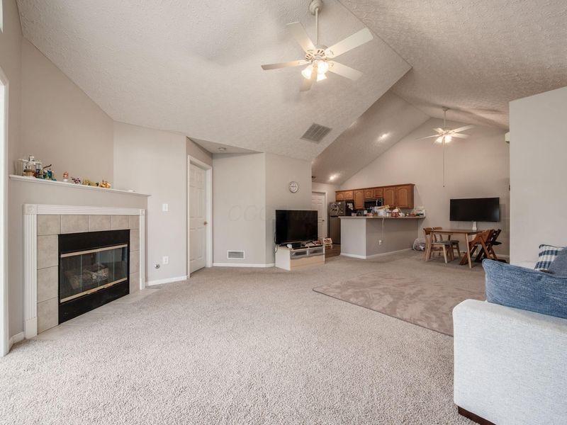 8891 Linksway Drive , Powell, OH 43065 Photo 7