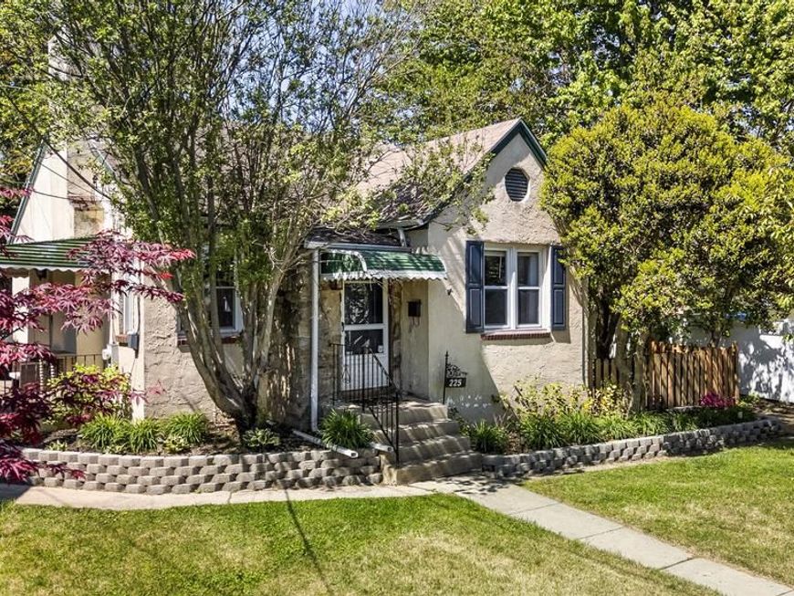 225 Folsom Avenue, Folsom, PA 19033 Main Photo