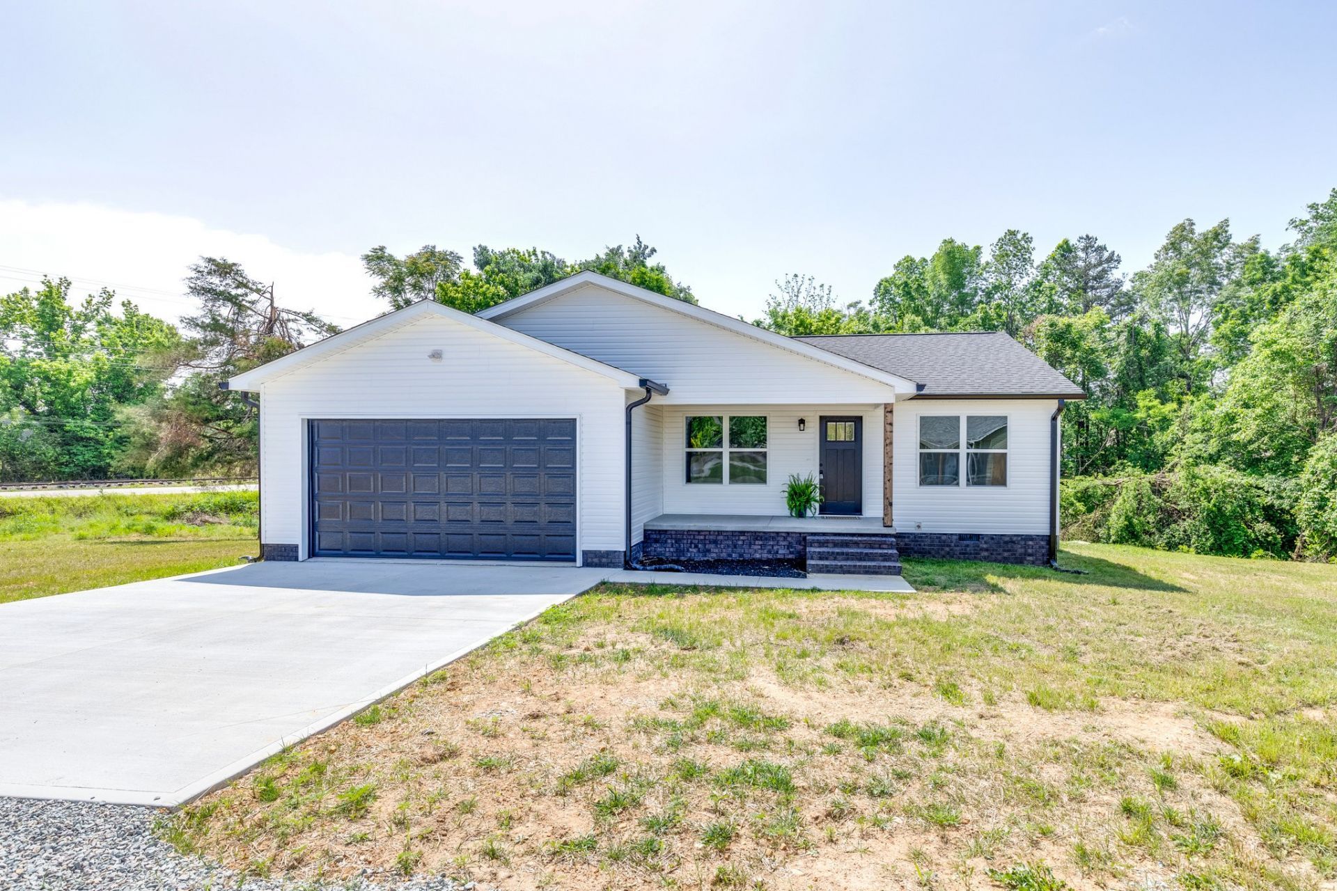 103 Irene Ln, Hohenwald, TN 38462 Main Photo