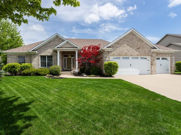 6309 Forest Road , Davenport, IA 52807