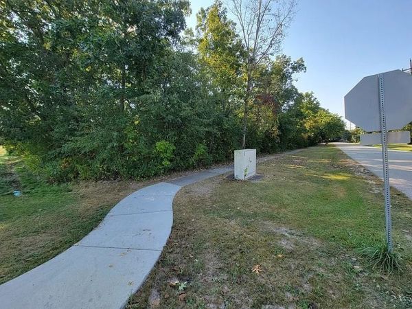 125 S Delany Road , Gurnee, IL 60031