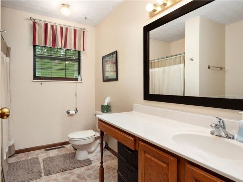353 Bass Lane, Senecaville, OH 43780 Photo 15