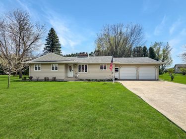 3207 Redwood Avenue , Slayton, MN 56172