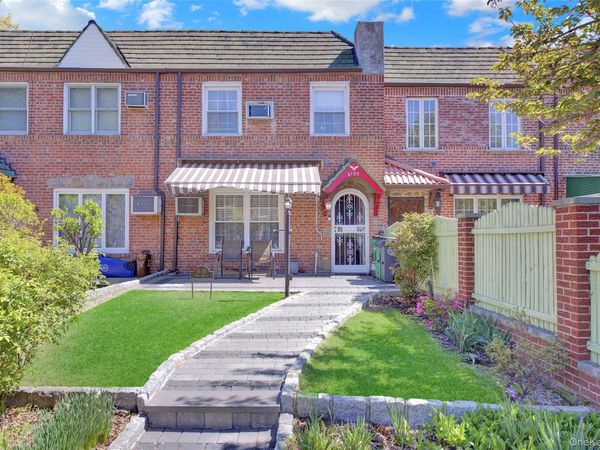 61-05 78th Street, Middle Village, NY 11379