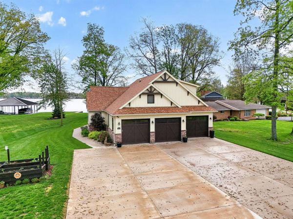 9730 Lakeshore Drive E, Huntsville, OH 43324