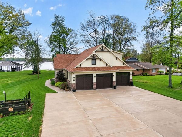 9730 Lakeshore Drive E, Huntsville, OH 43324