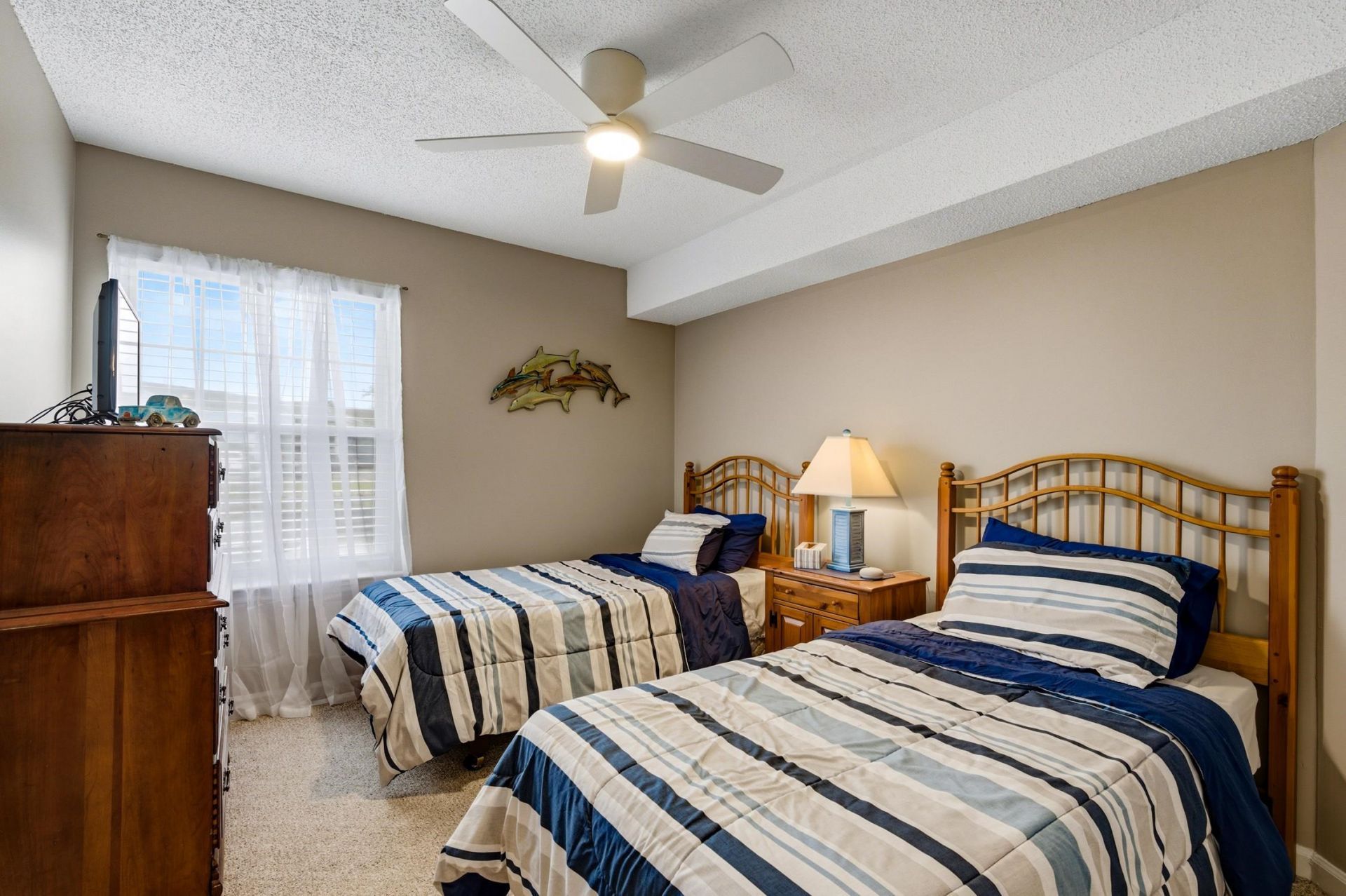 2225 Huntingdon Dr. Photo 12