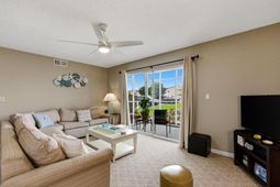 2225 Huntingdon Dr. photo 4