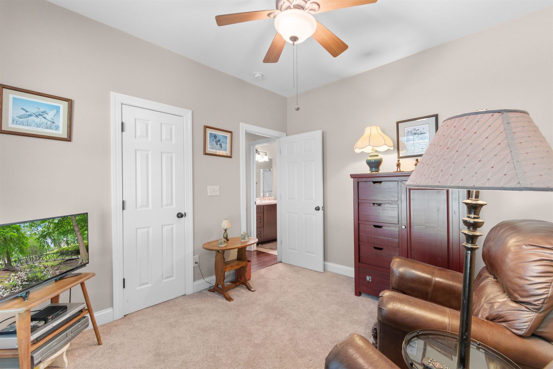 1884 Clarence Dr. Photo 24