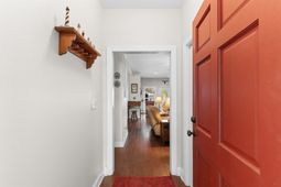 1884 Clarence Dr. photo 4