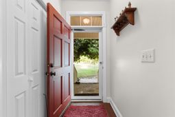 1884 Clarence Dr. photo 4