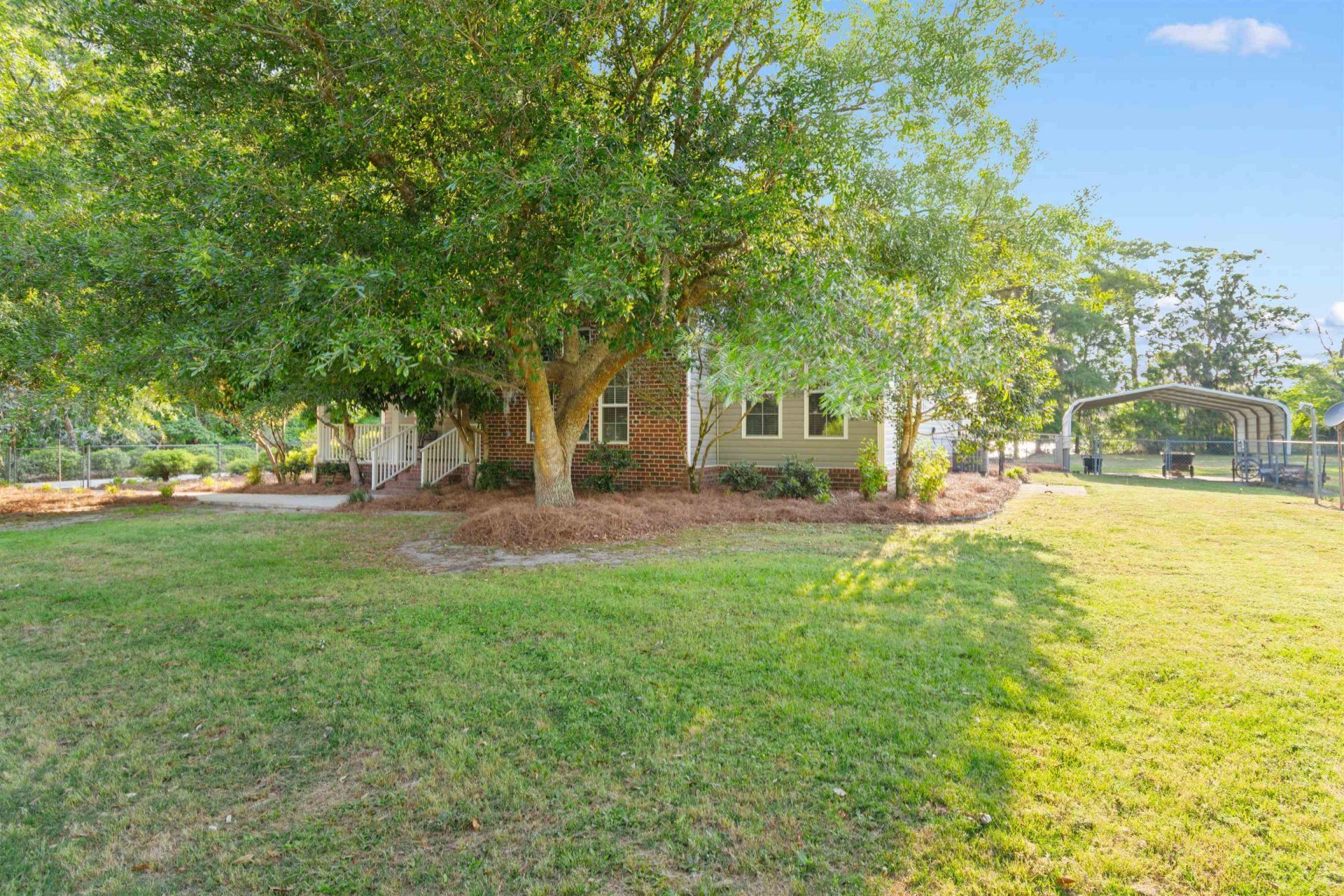 1884 Clarence Dr. Photo 45