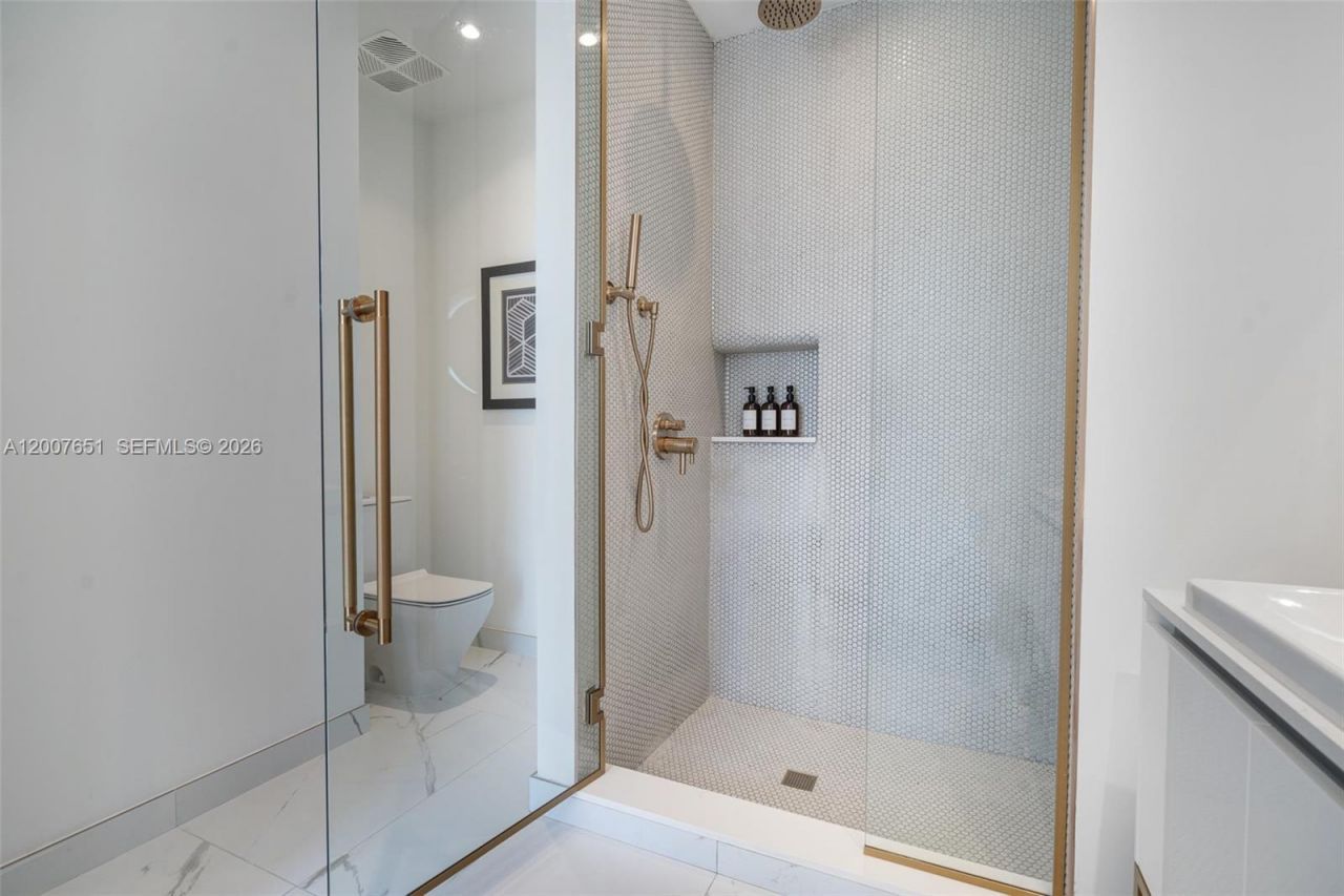 2655 S Bayshore Dr, Unit 1911, Coconut Grove, FL 33133 Photo