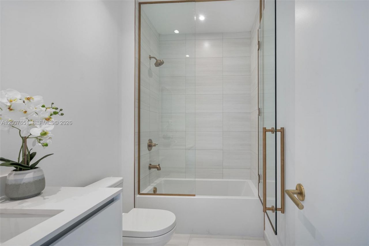 2655 S Bayshore Dr, Unit 1911, Coconut Grove, FL 33133 Photo