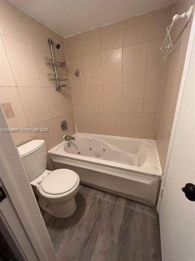 8875 Fontainebleau Blvd , Unit 201, Miami, FL 33172 Photo