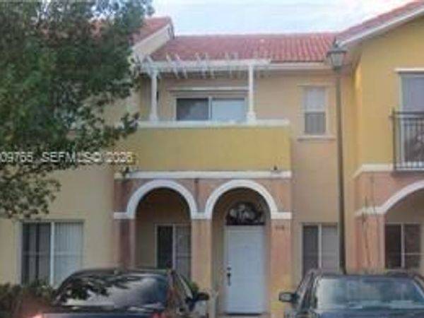 906 N Santa Catalina Cir , North Lauderdale, FL 33068