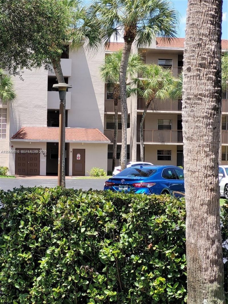 1811 Sabal Palm Dr, Unit 106, Davie, FL 33324 Photo