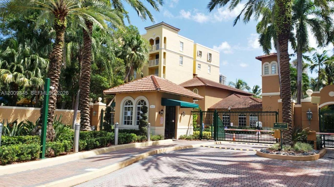19801 E Country Club Dr , Unit 4307, Aventura, FL 33180 Photo