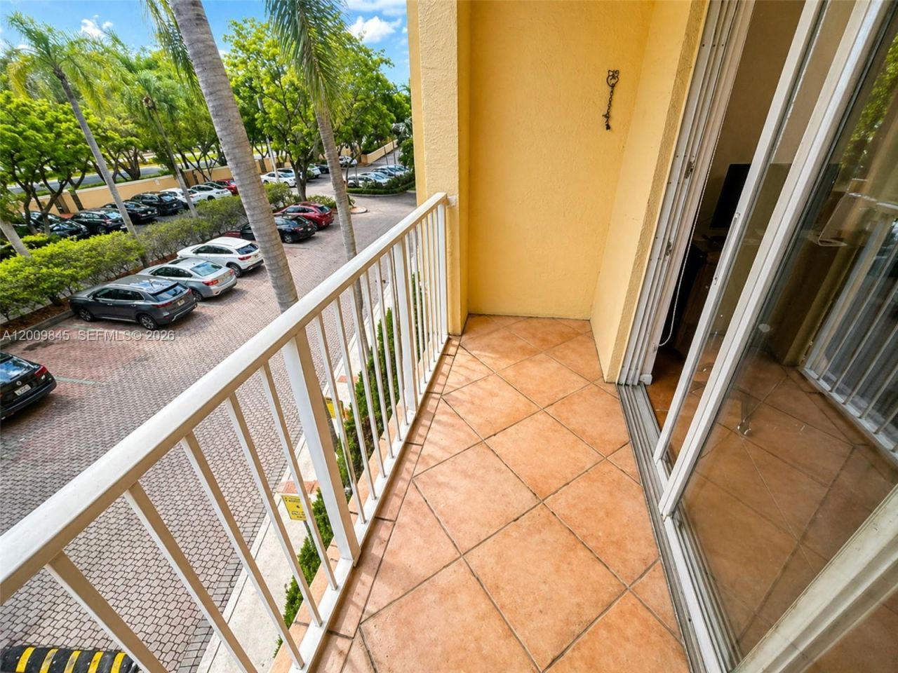 19801 E Country Club Dr , Unit 4307, Aventura, FL 33180 Photo