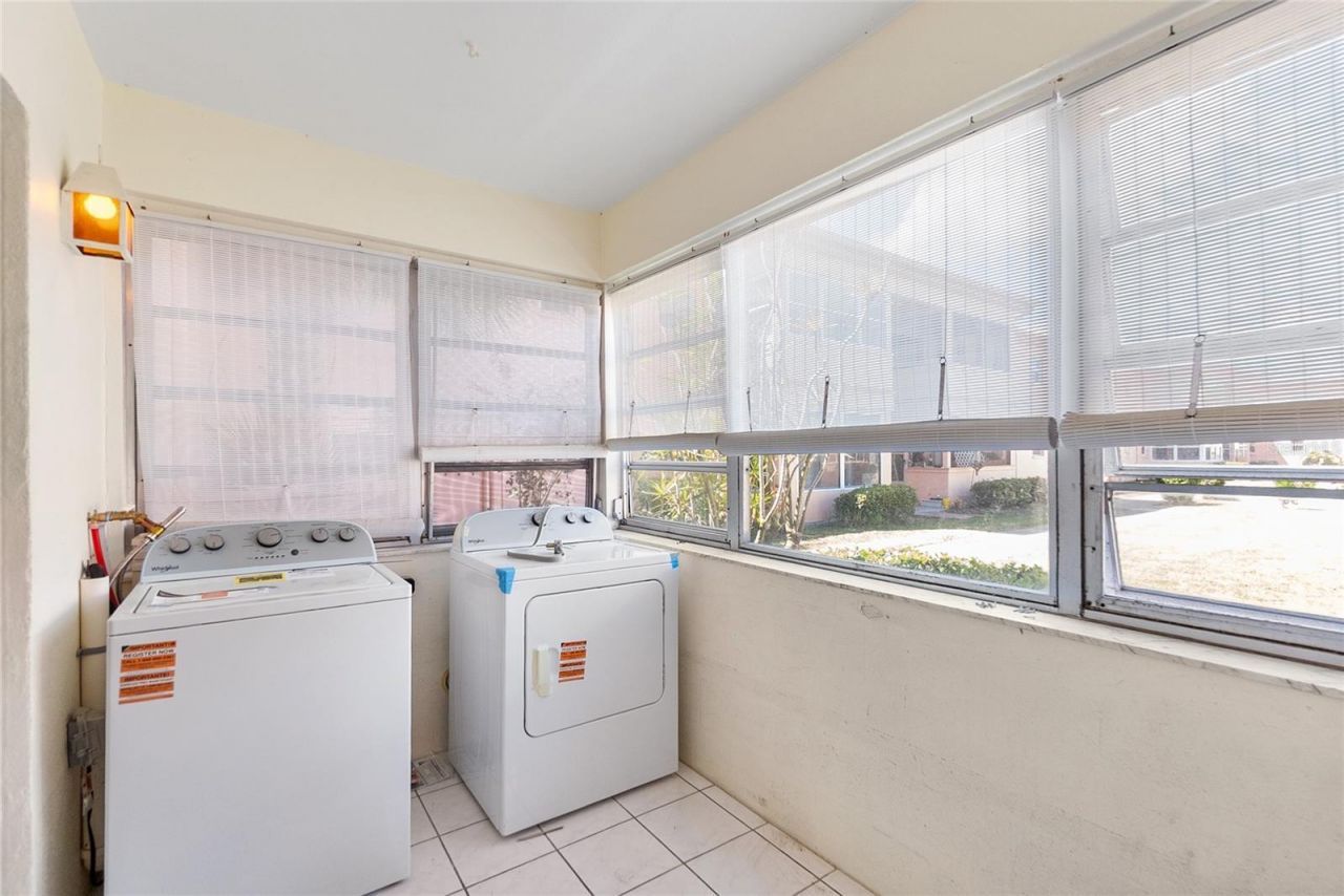 1153 Rue Des Rois , Unit 1A, South Pasadena, FL 33707 Photo